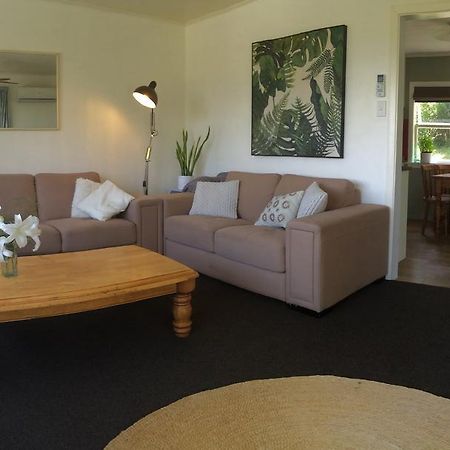 Tahuna Hills Guesthouse เนลสัน ภายนอก รูปภาพ